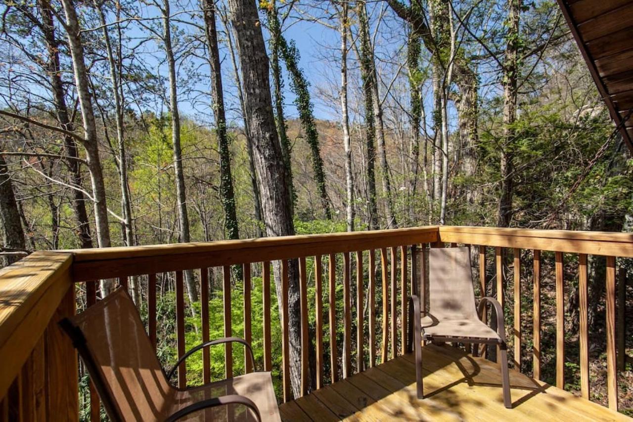 Bear View Chalet With Hot Tub And Near Ober Gatlinburg Exterior foto